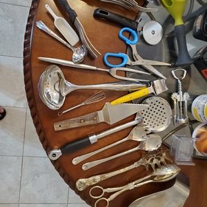 Kitchen utensils approximately 55